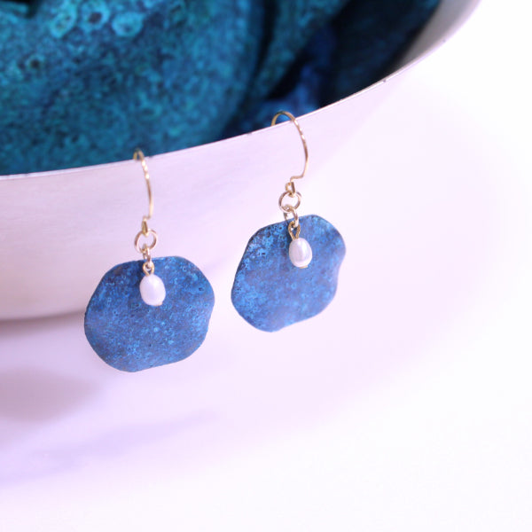 m_pierced earrings "snow"