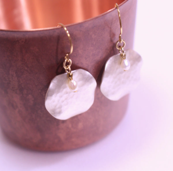 m_pierced earrings "snow"