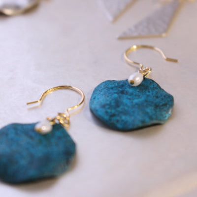 m_pierced earrings "snow"